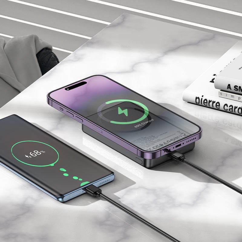 hoco-q34-clever-pd20w-power-bank-10000mah-interior (1) Hoco Q34 10000mAh Wireless Ultra Slim Power Bank - Image 4